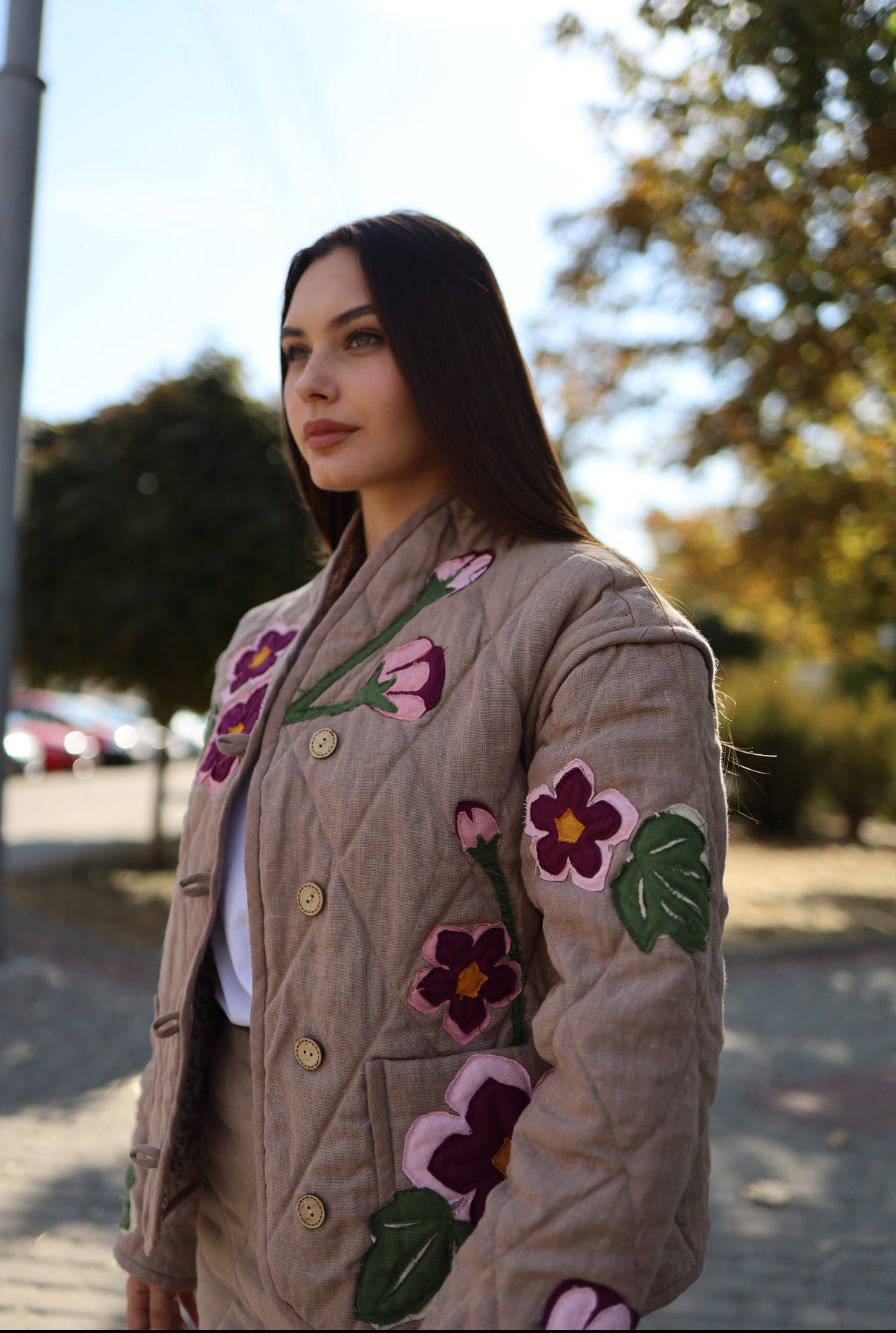 Linen Padded Jacket Kufayka With Handcrafted Mallow Applique Mocha
