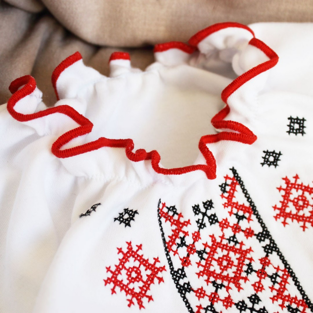 Girls’ Embroidered T-Shirt “Ornament”