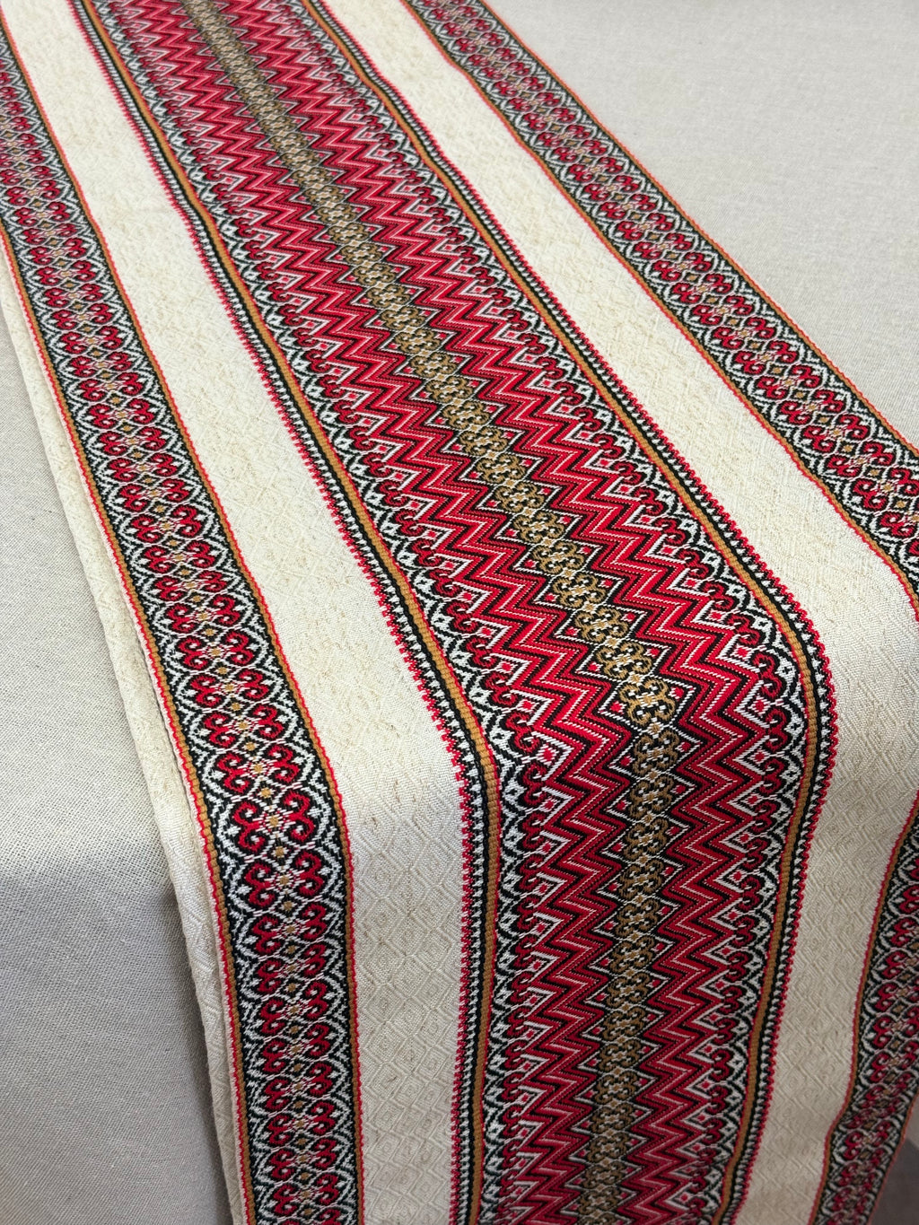 Woven Tablecloth With Traditional Ornament Red