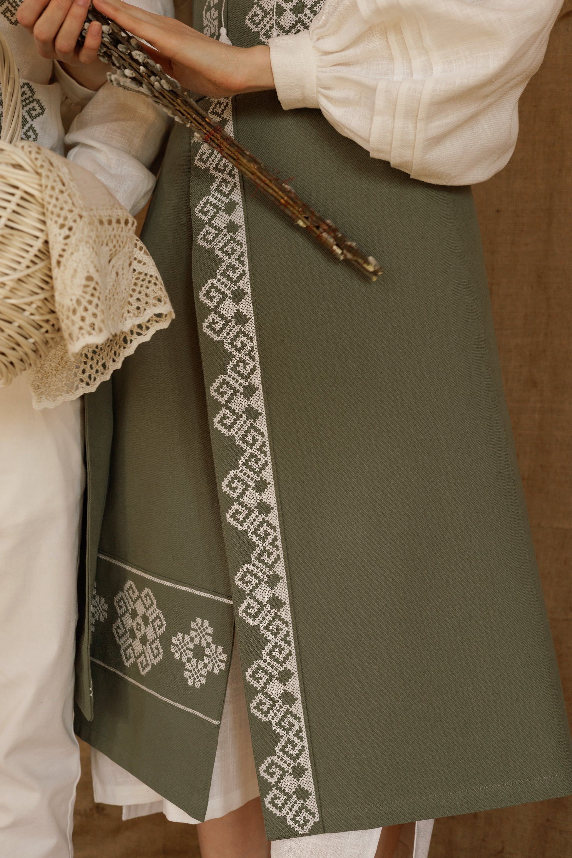 Traditional Ukrainian Two-Piece Plakhta "Serpanok" – Olive Wrap Skirt Set