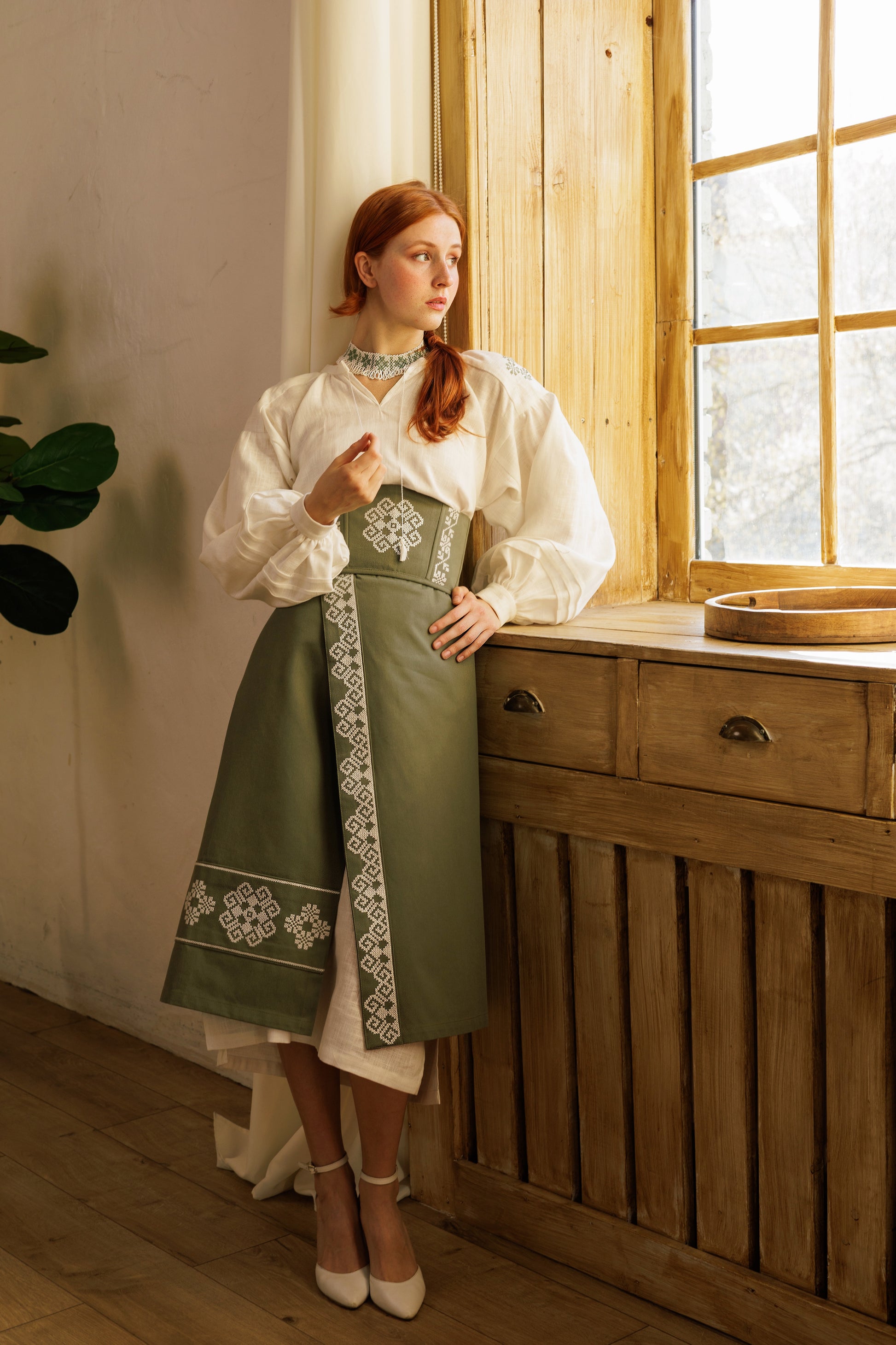 Traditional Ukrainian Two-Piece Plakhta "Serpanok" – Olive Wrap Skirt Set