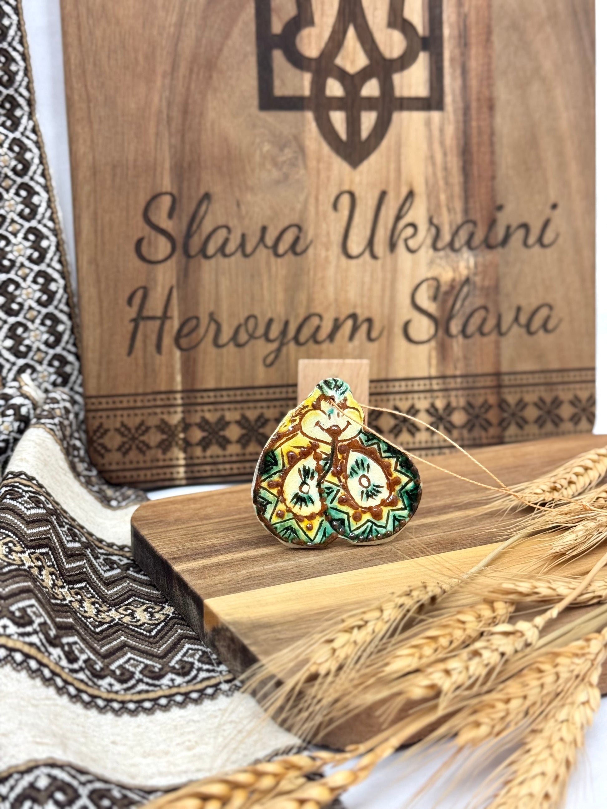 Traditional Ukrainian Ceramic Ornament