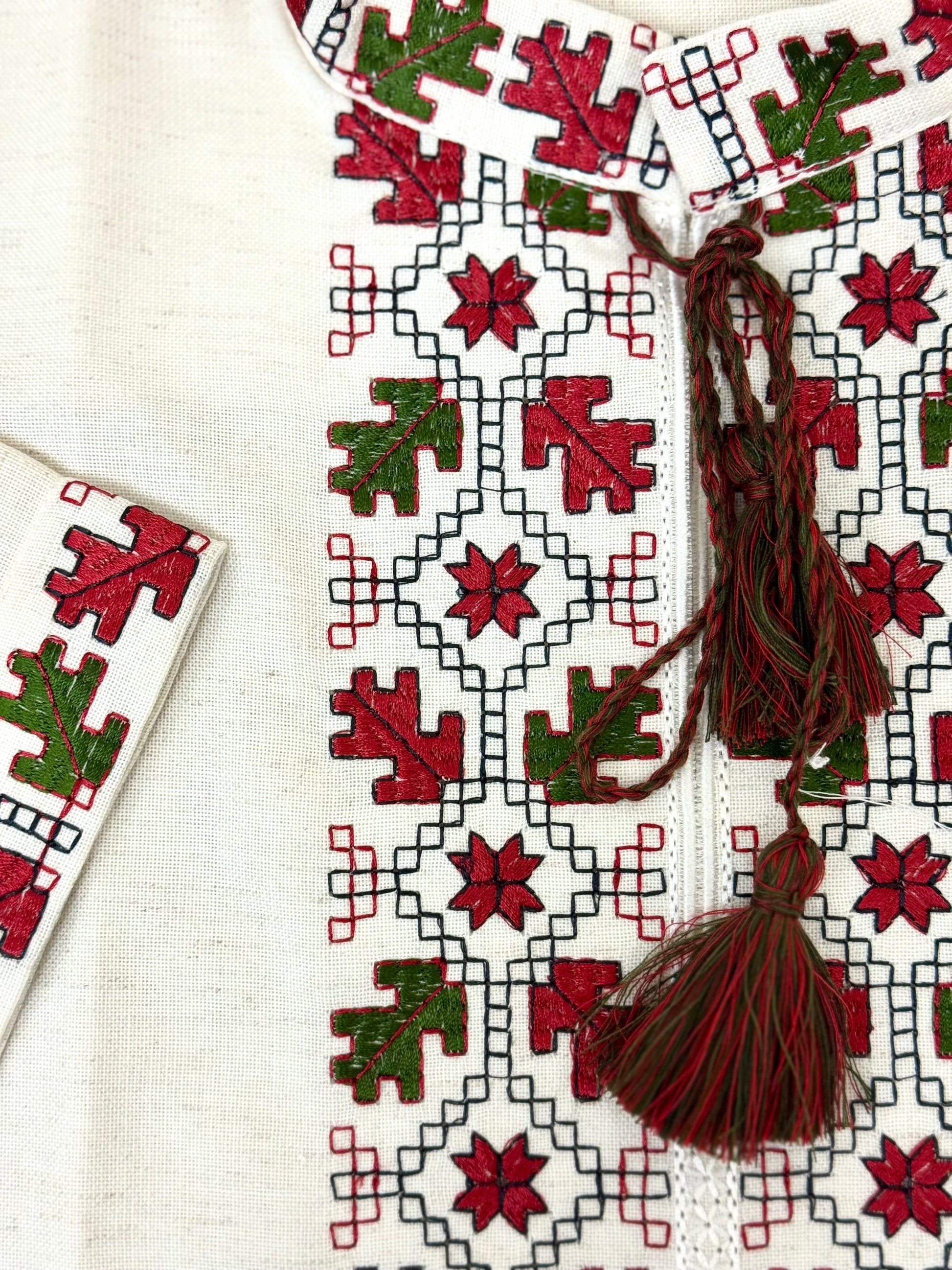 Men’s Linen Vyshyvanka With Traditional Embroidery Short Sleeve