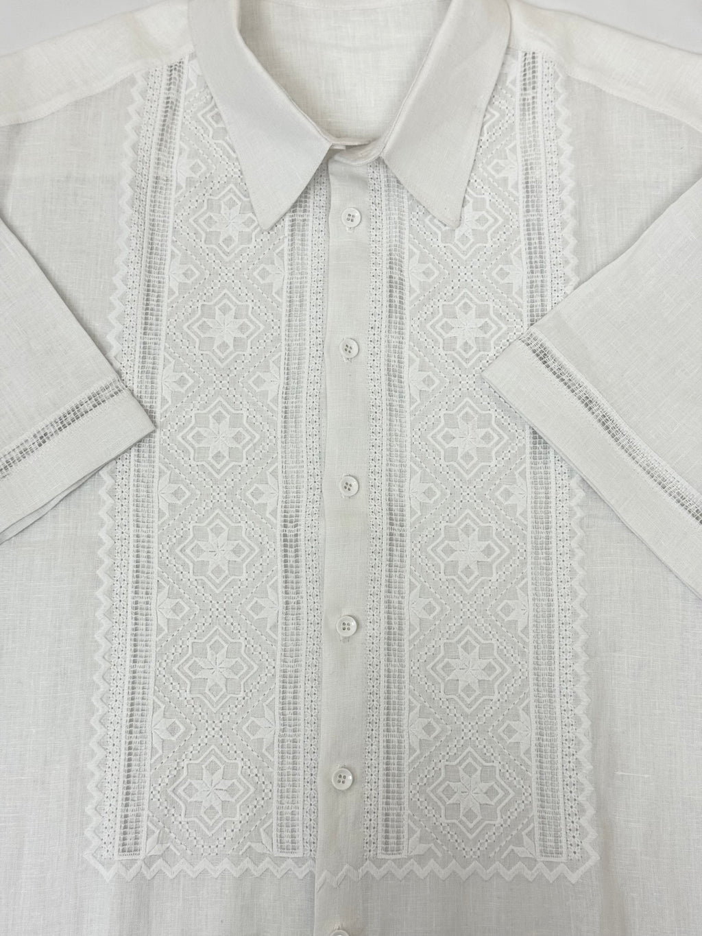 Men’s White Linen Vyshyvanka With Traditional Hand-Embroidered Short Sleeve