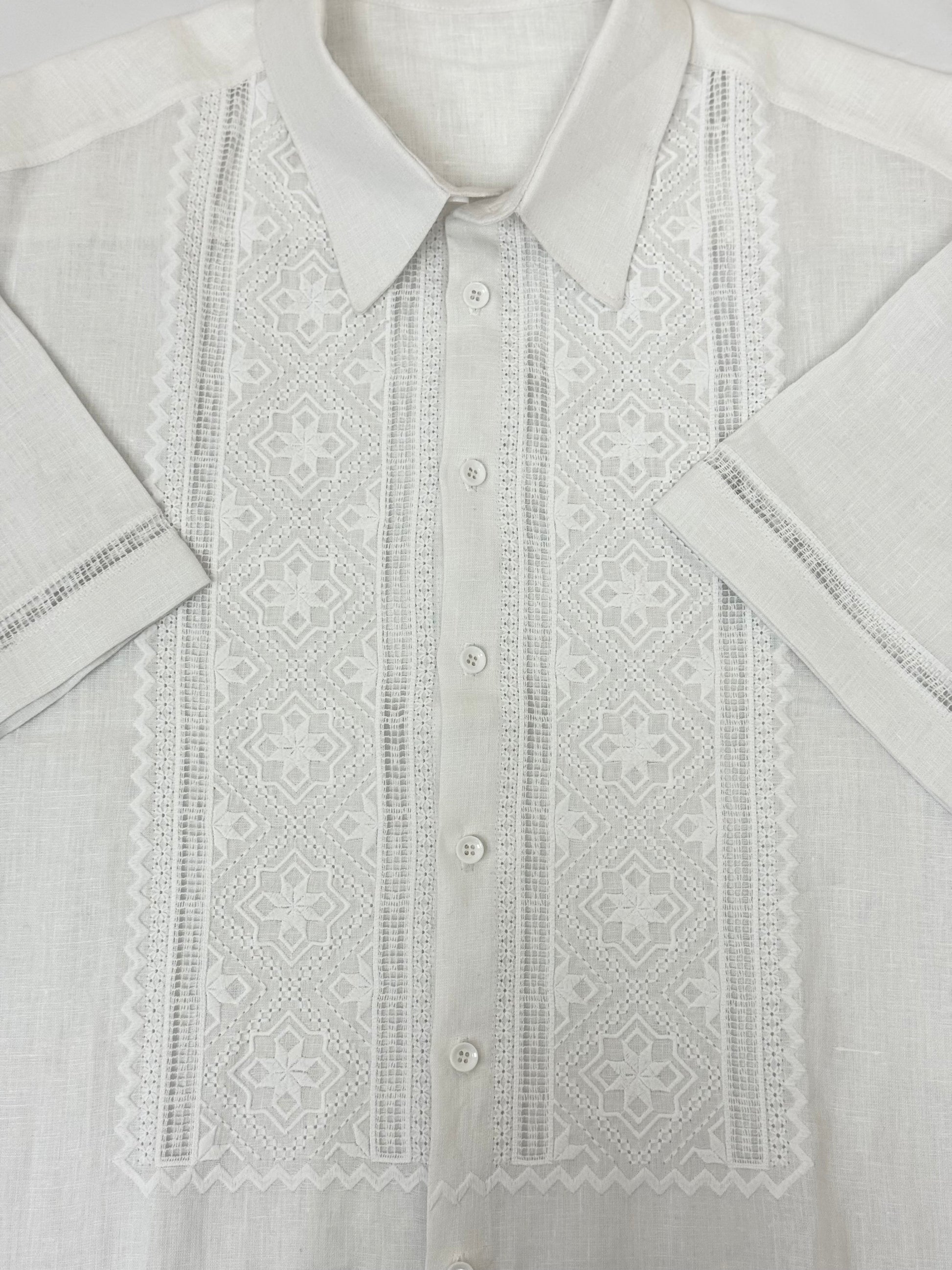 Men’s White Linen Vyshyvanka With Traditional Hand-Embroidered Short Sleeve