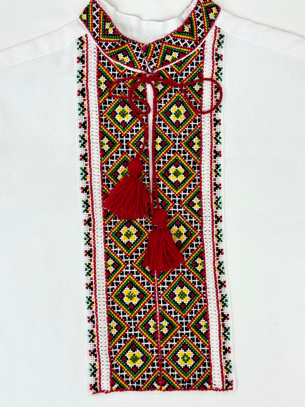 Men’s Vyshyvanka White Linen Hand Embroidery In Ukrainian Traditions Long Sleeve