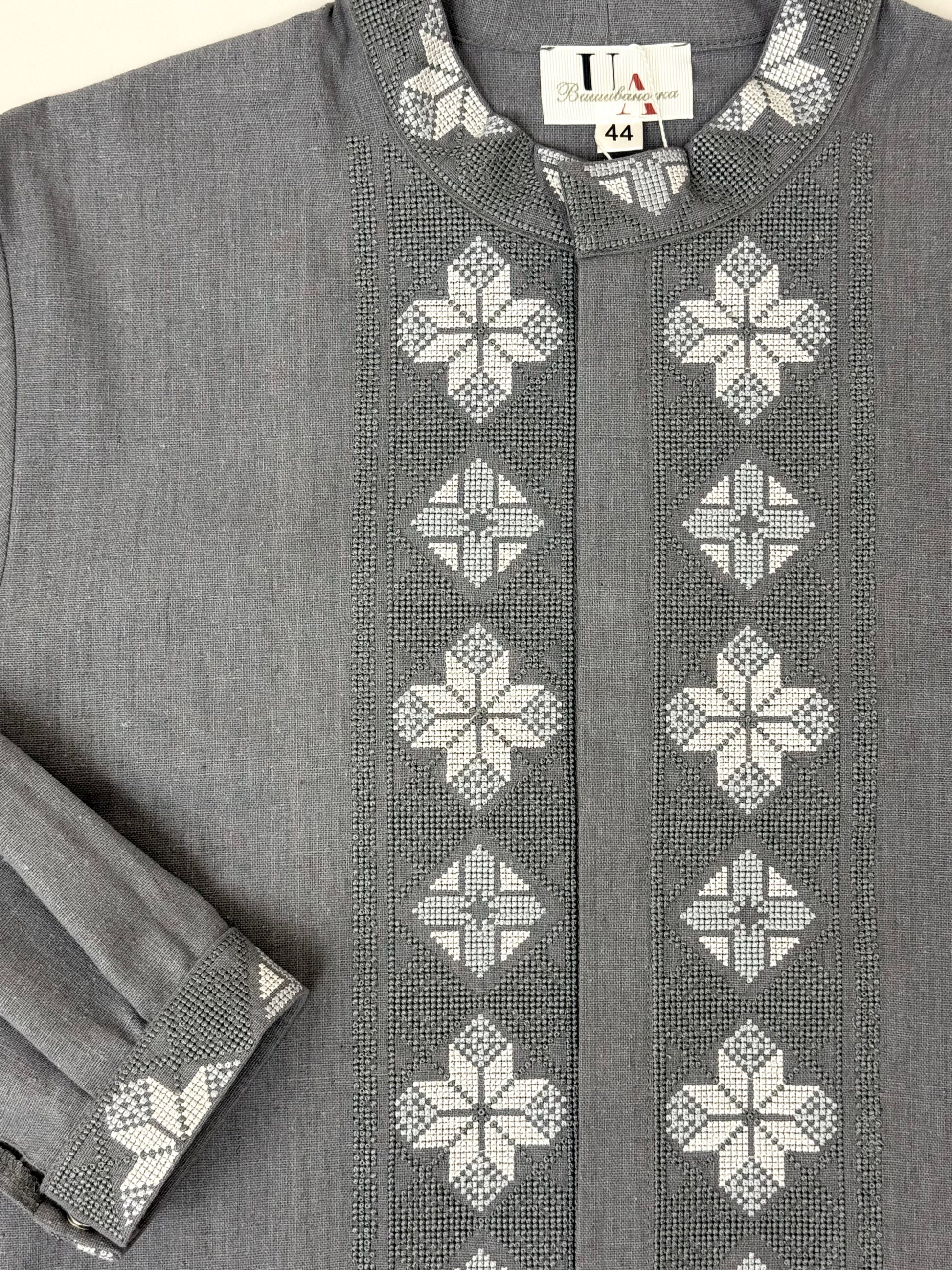 Men’s Gray Vyshyvanka With Traditional Embroidery Long Sleeve