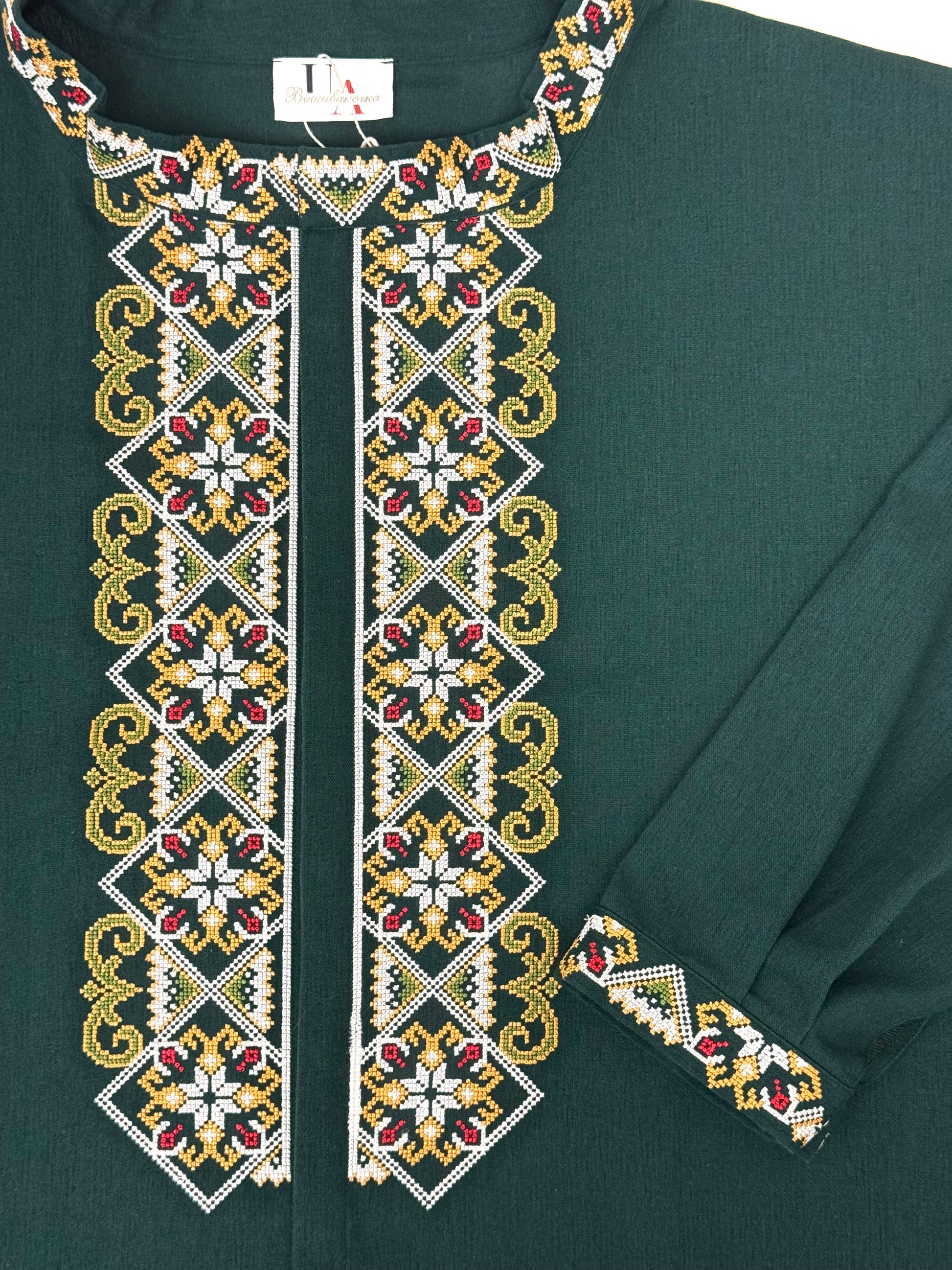 Men’s Green Vyshyvanka With Traditional Embroidery Long Sleeve