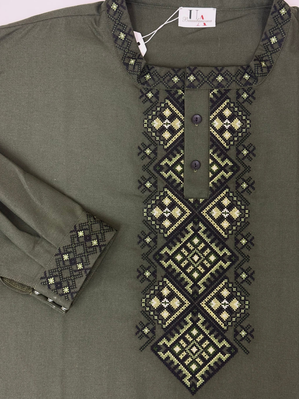 Men’s Green Vyshyvanka With Traditional Embroidery Long Sleeve