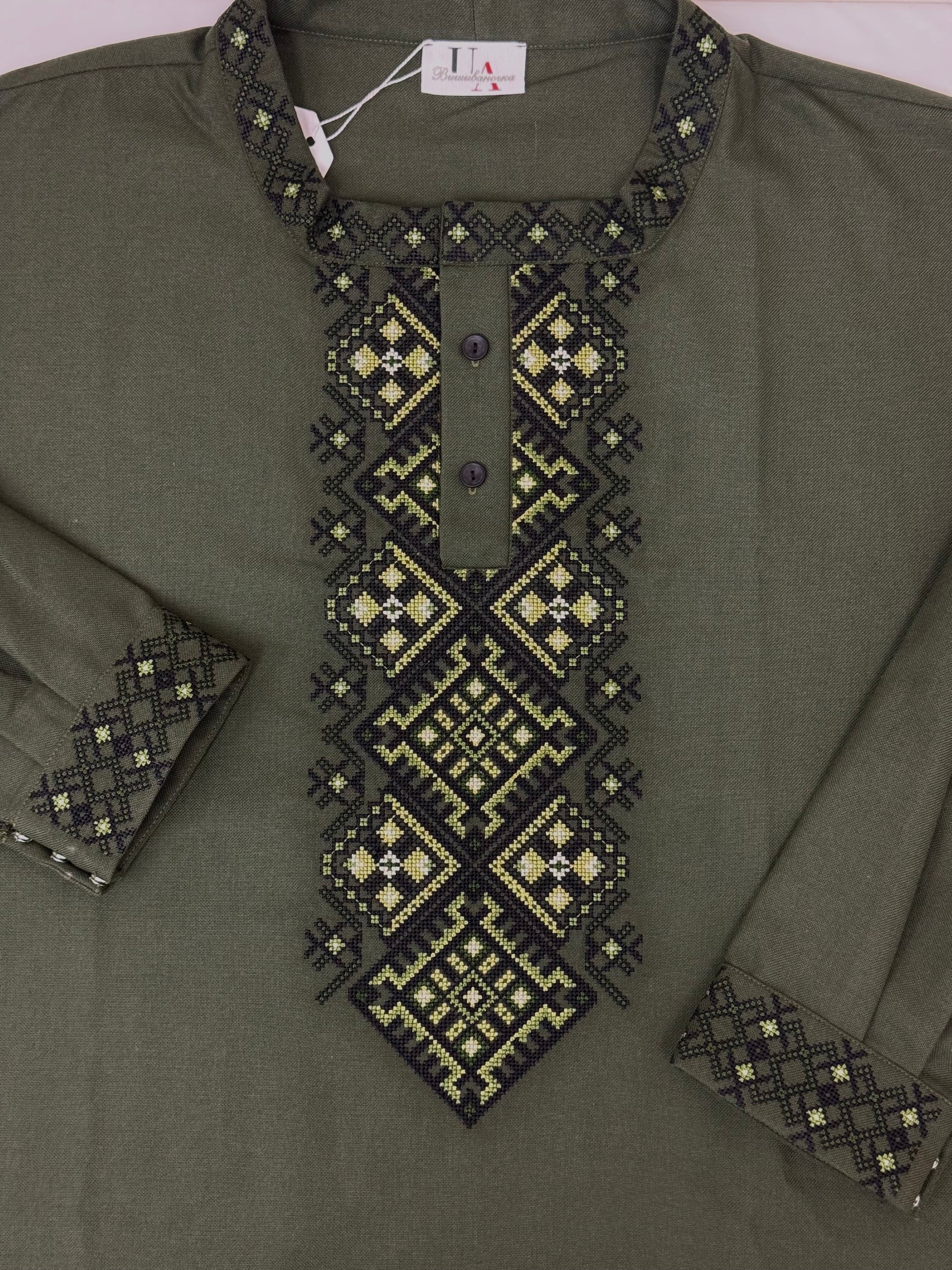 Men’s Green Vyshyvanka With Traditional Embroidery Long Sleeve