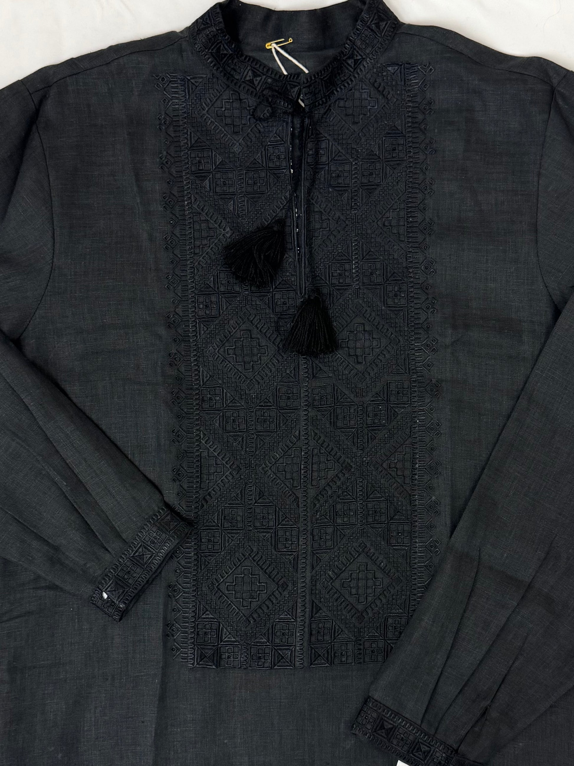 Men’s Linen Black Vyshyvanka With Traditional Embroidery Long Sleeve
