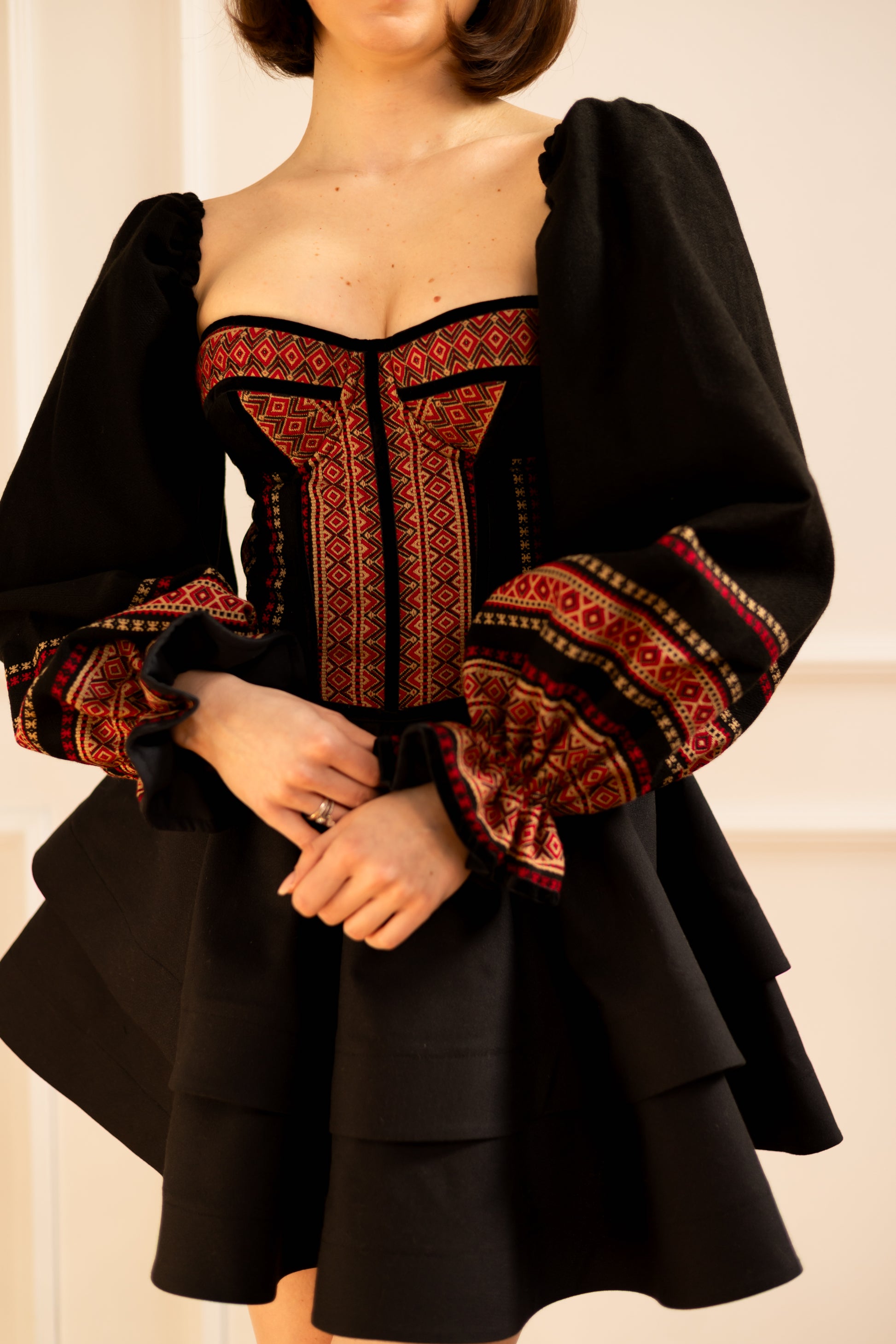 Black and Gold Corset – Elegant Ukrainian-Inspired Waist Corset