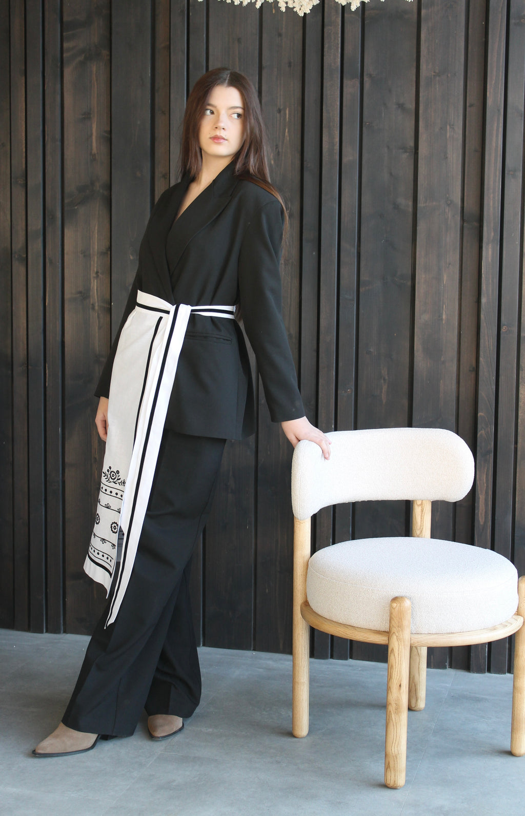 Authentic Folk Apron "Ptaha"