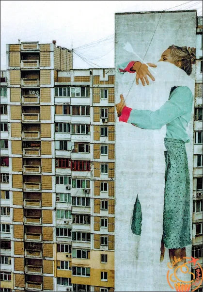 Postcard "Hug Mural"