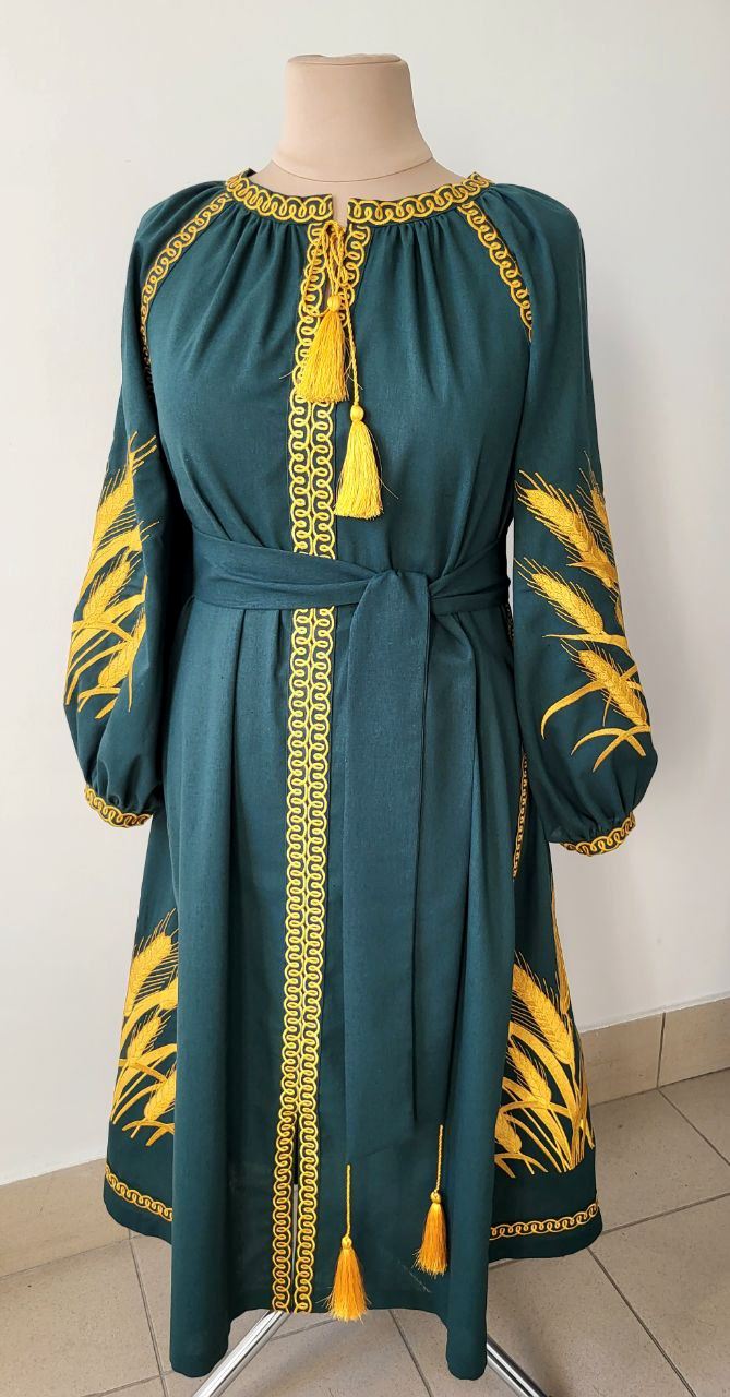 Designer embroidery "Colossus"