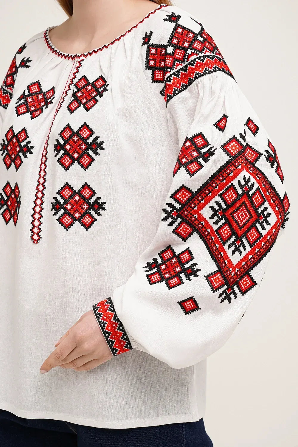 Women’s White Linen Vyshyvanka “Family Tradition”