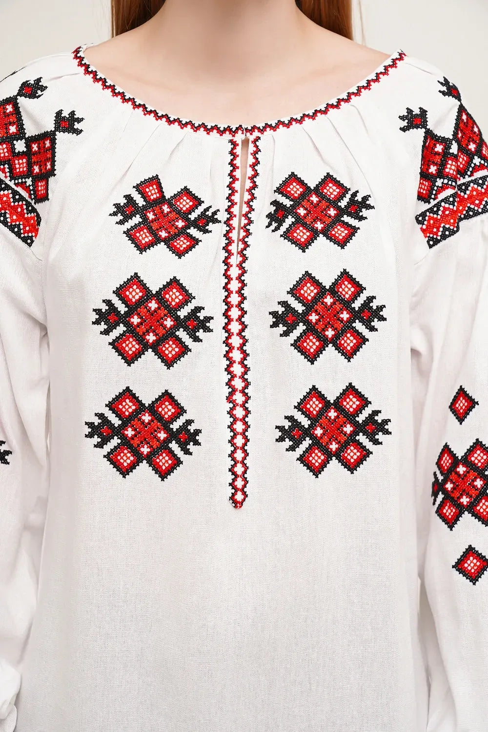 Women’s White Linen Vyshyvanka “Family Tradition”
